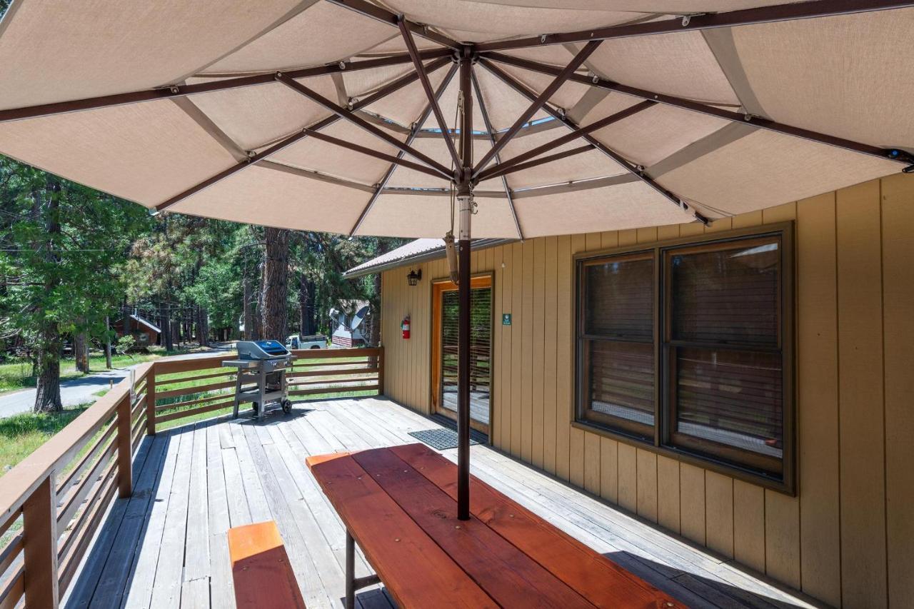 Villa Apple Tree Bear House Yosemite West Esterno foto