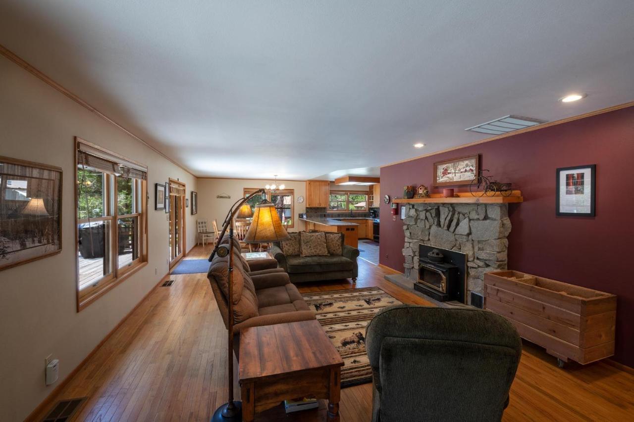 Villa Apple Tree Bear House Yosemite West Esterno foto
